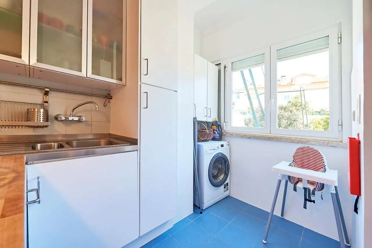 Apartment Terrace With River View Lissabon Portugal